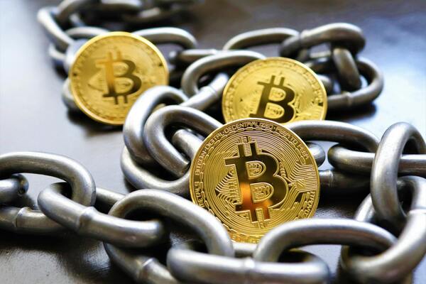 Bitcoin coins metal chain security — VASP License: Complete Guide to Virtual Asset Service Provid