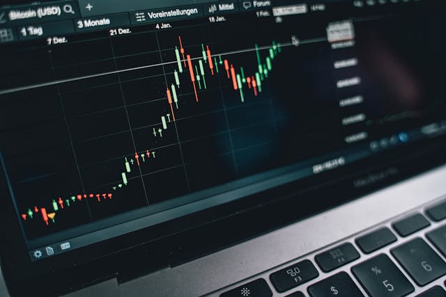 Bitcoin usd candlestick chart laptop — Gibraltar DLT Licence — The Pioneer Crypto Jurisdiction