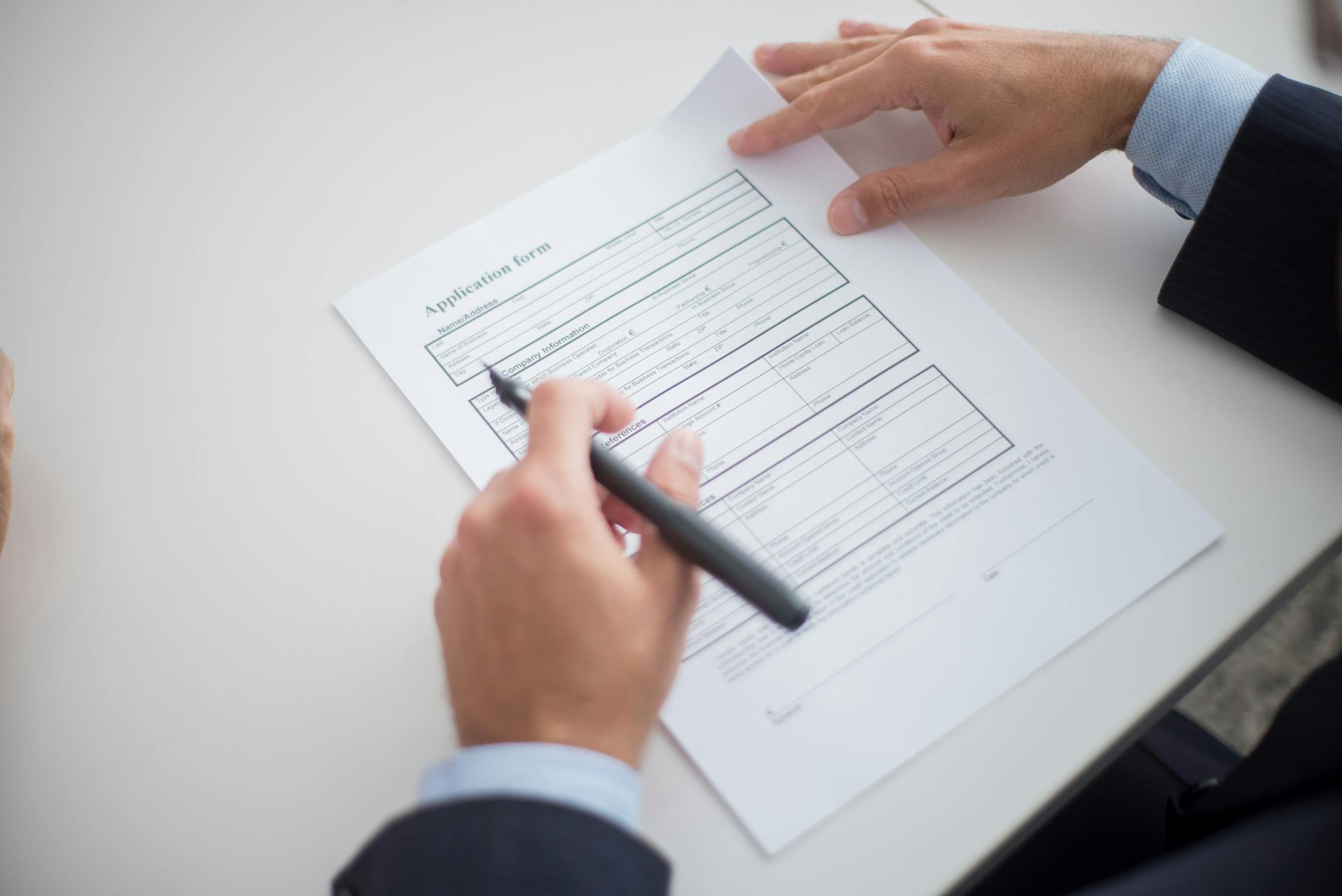 Business application form signing — Canada Crypto License: FINTRAC MSB Registration 2026