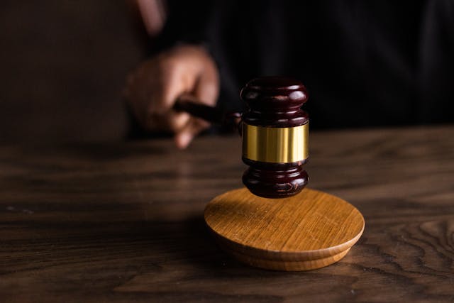 Judge gavel striking courtroom — Crypto Regulation World Map 2026 — Legal Status by Country
