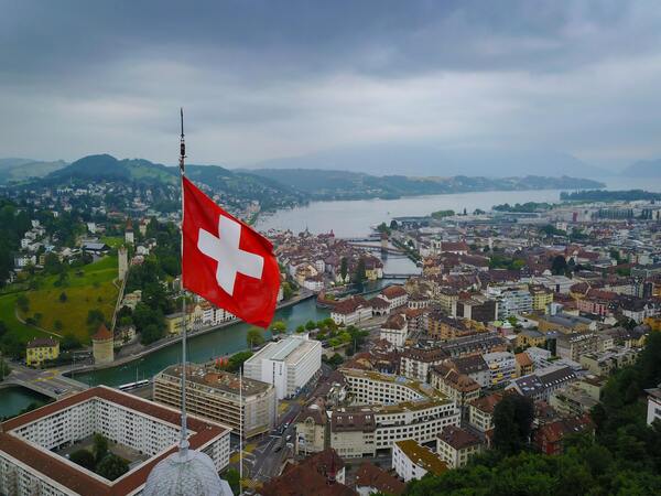 Lucerne aerial view swiss flag — Netherlands Crypto License: DNB Registration & MiCA CASP
