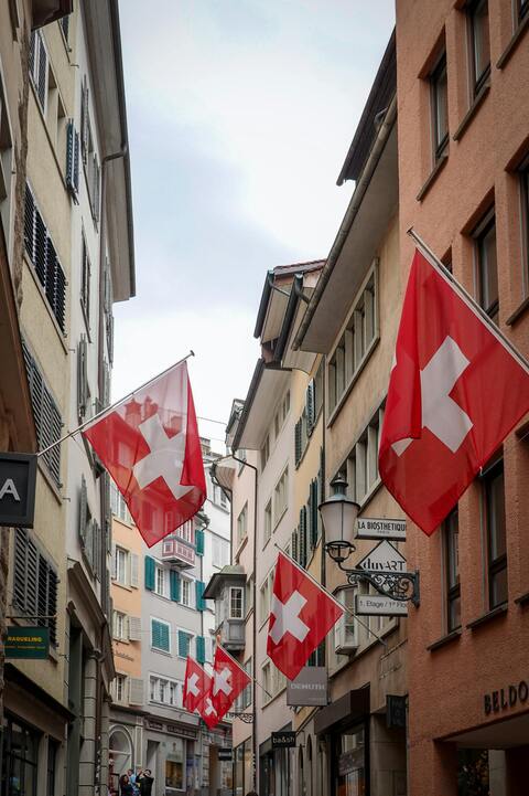 Zurich narrow street swiss flags — St. Vincent (SVG) Crypto License 2026: Offshore VASP Registr